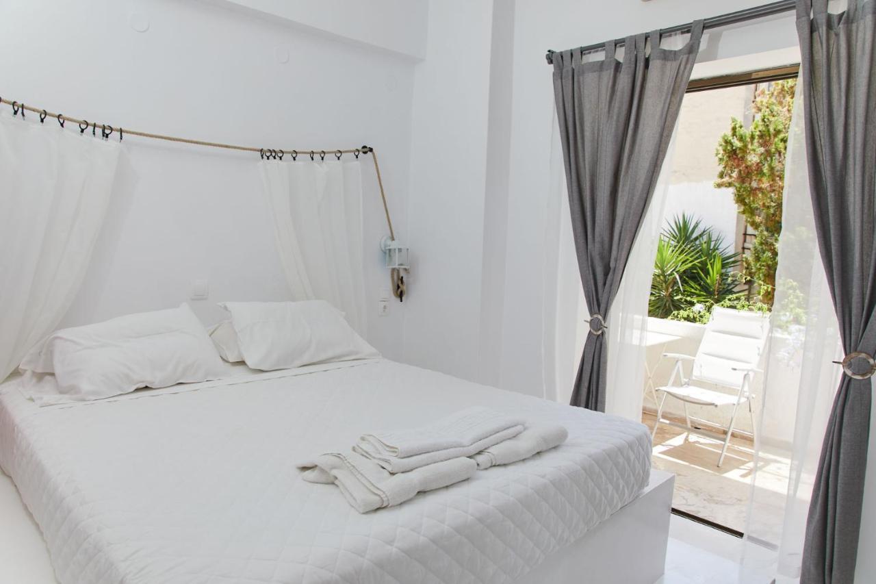 Apartmán Golden Star Praxitelous Agia Marina  Exteriér fotografie