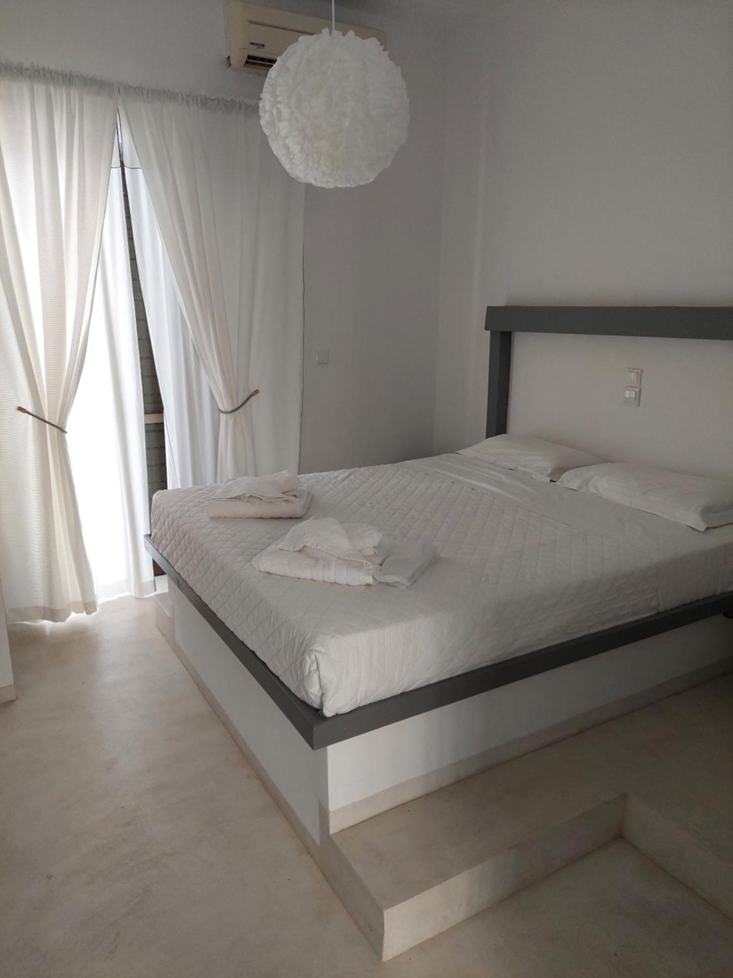 Apartmán Golden Star Praxitelous Agia Marina  Exteriér fotografie